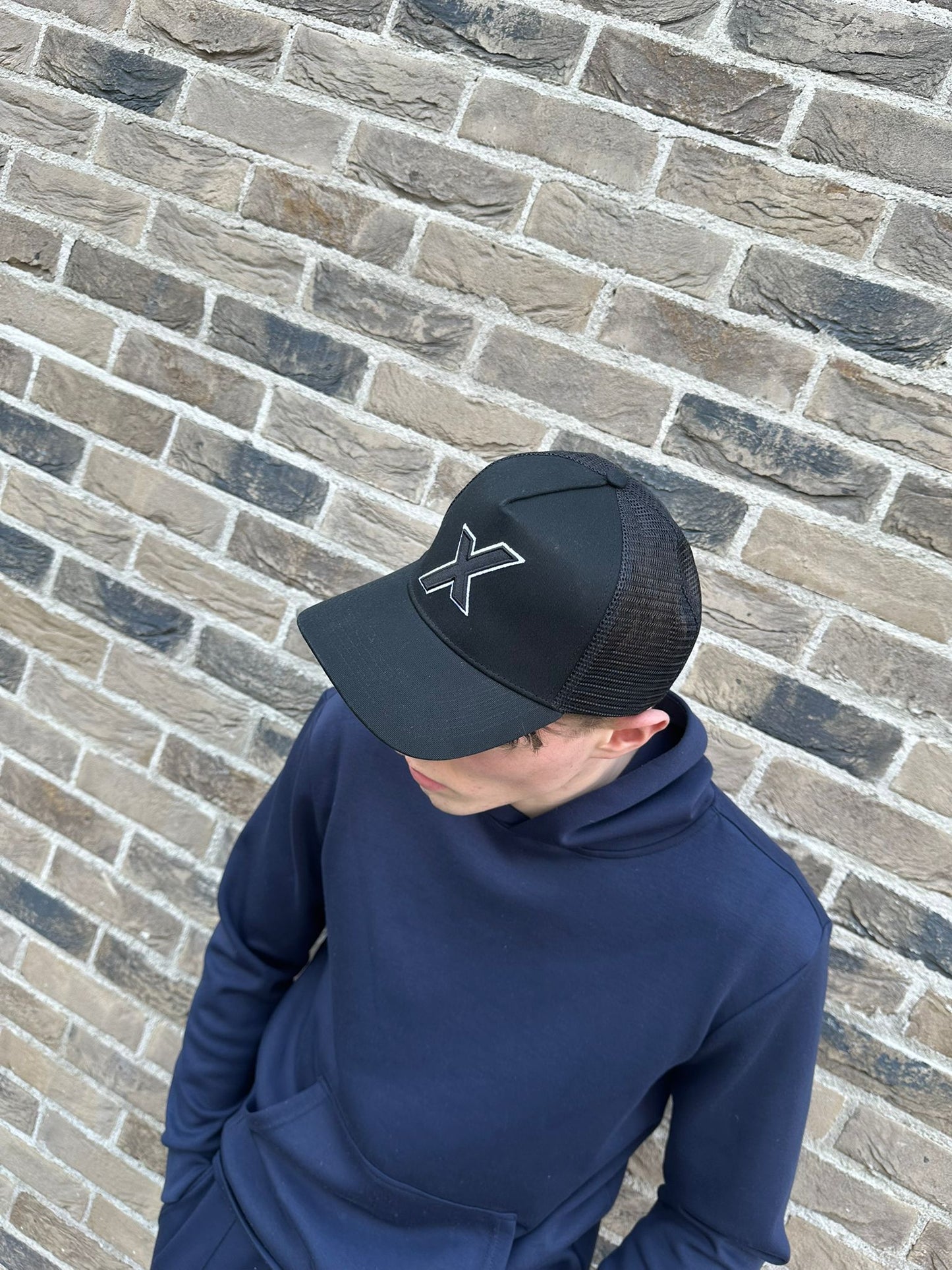 X Peak Hat - Black